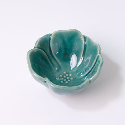 Camellia 2.5 inch small serving bowl
