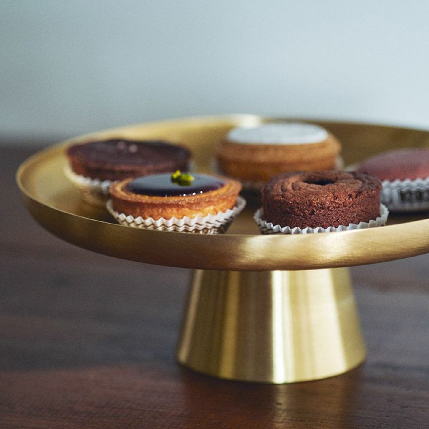 BRASS CAKE STAND M