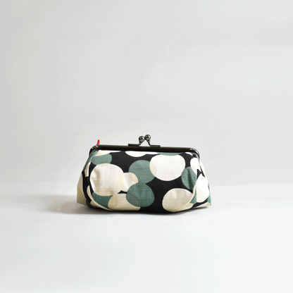 4-inch clasp cosmetic pouch