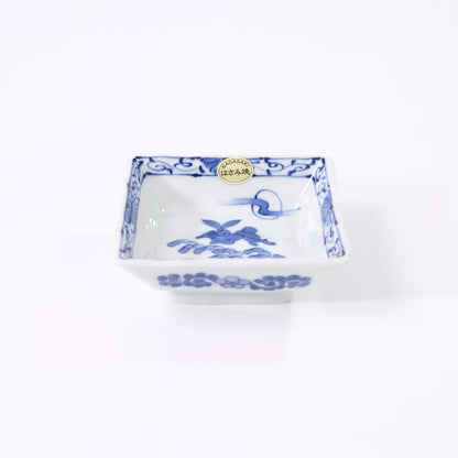 Small modified square plate, Seigaihatsukito