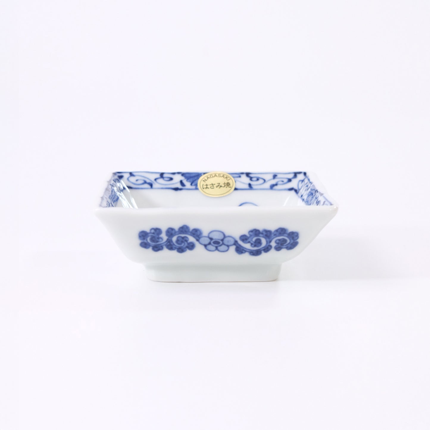 Small modified square plate, Seigaihatsukito