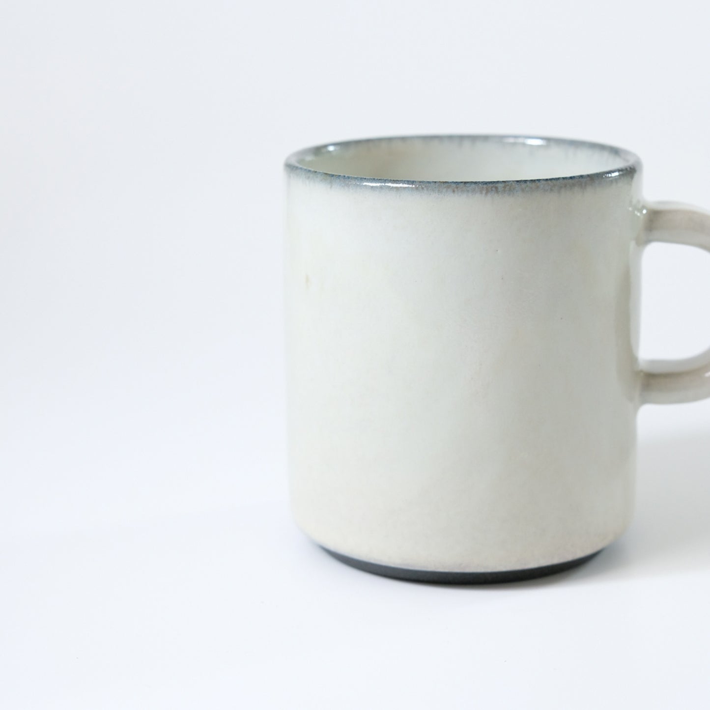 竜山窯 マグカップ ベージュ