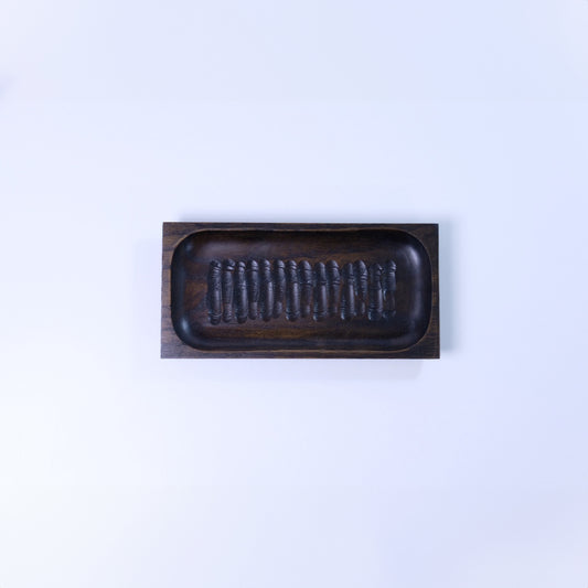 手彫長角皿 小 黒拭漆