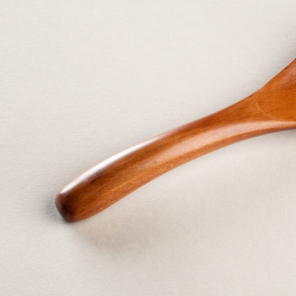 Wooden camphor wood yudo scoop with lacquer