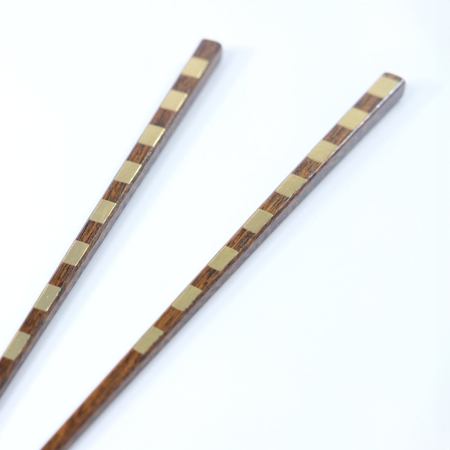 One-character chopsticks