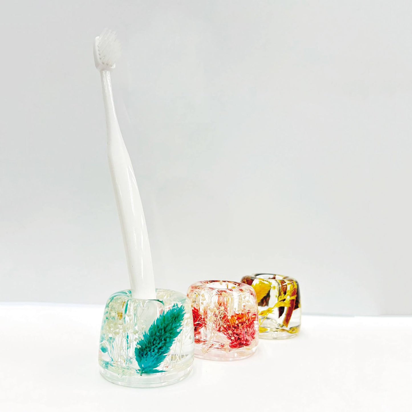 TOOTH BRUSH STAND