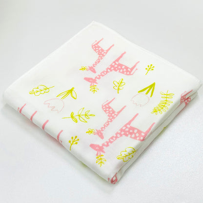 Giraffe gauze swadding blanket