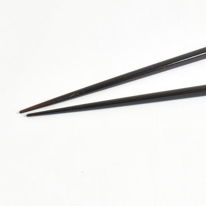 Lacquered chopsticks for guests, dishwasher safe