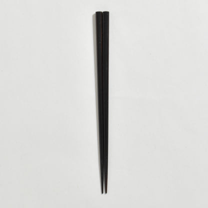 Lacquered chopsticks for guests, dishwasher safe
