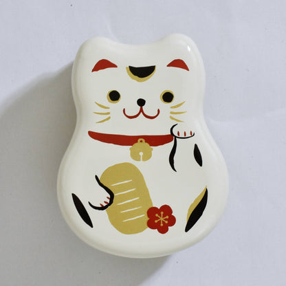 Maruko two-tiered bento box with white beckoning cat