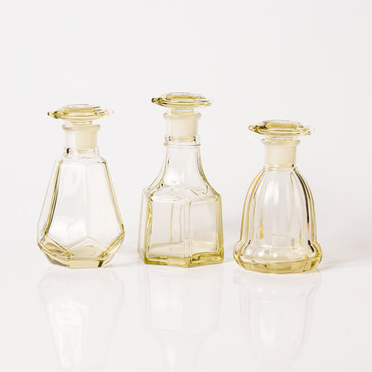 Reproduction soy sauce dispenser, cherry blossom, ancient color