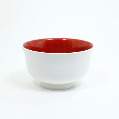 Soup bowl with white interior and red pattern