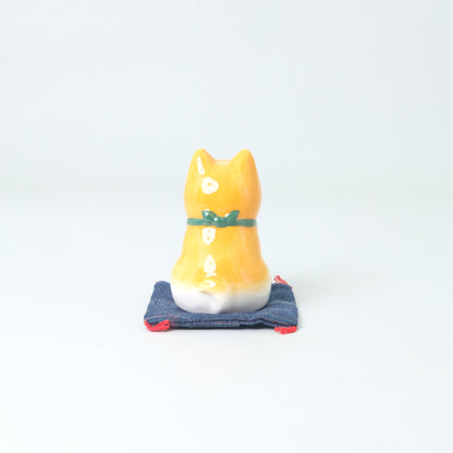 Dog Days Shiba Inu Sitting Brown Shiba