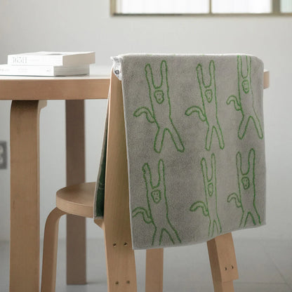 耐久性に優れ毛羽立ちも少ない WARMGREY TAIL の FACE TOWEL（フェイスタオル）